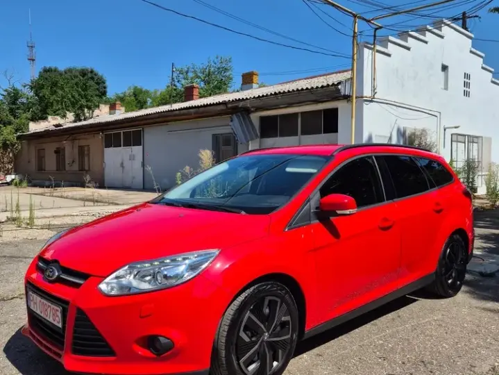 Ford Focus MK3 1.6 TDCi DPF SYNC Edition