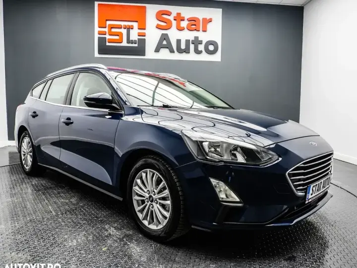 Ford Focus MK4 1.0 EcoBoost Titanium Business