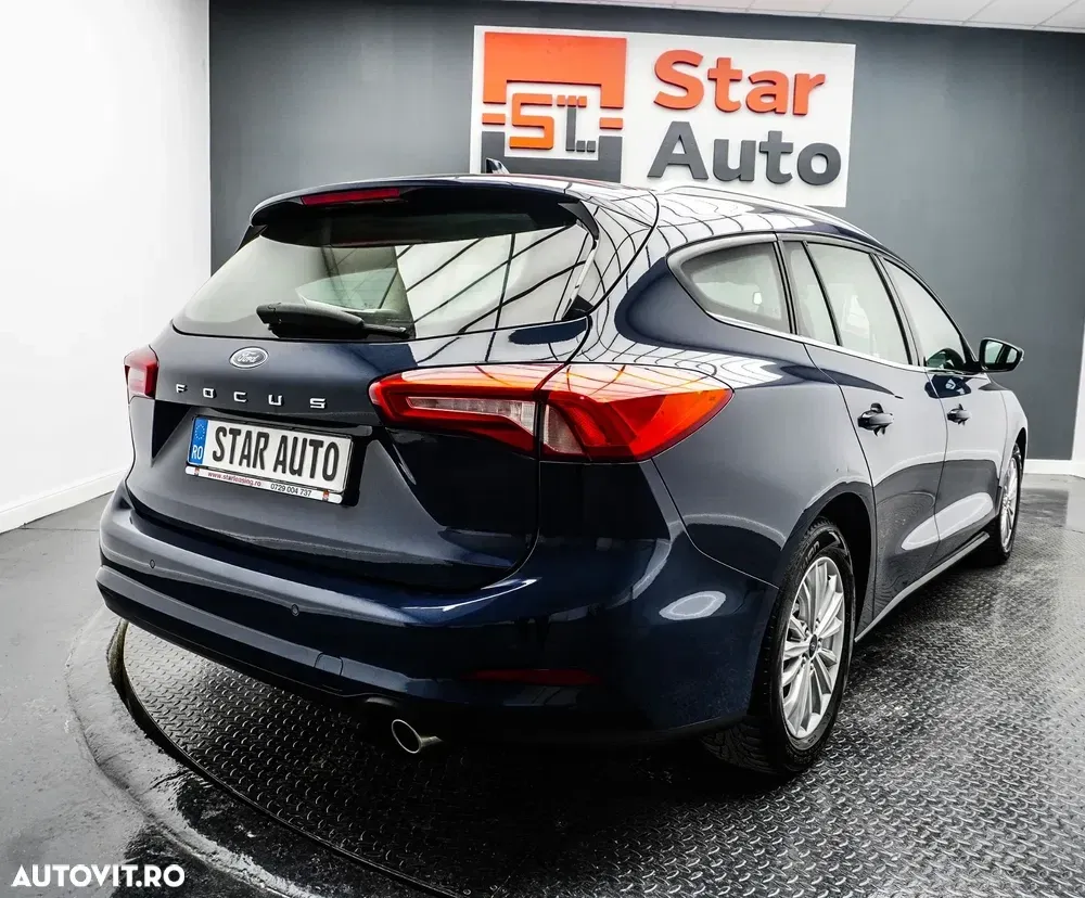 Ford Focus MK4 1.0 EcoBoost Titanium Business — imagine 6