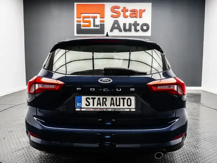 Ford Focus MK4 1.0 EcoBoost Titanium Business