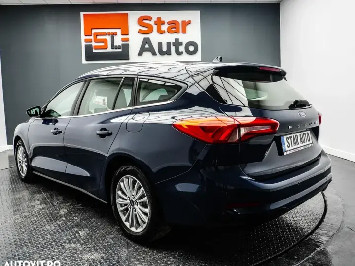 Ford Focus MK4 1.0 EcoBoost Titanium Business