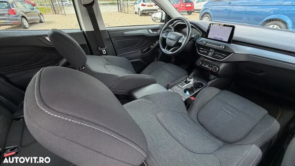 Ford Focus MK4 2.0 EcoBlue Active Business — imagine 3
