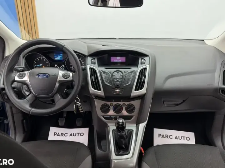 Ford Focus MK3 1.6 TI-VCT Champions Edition