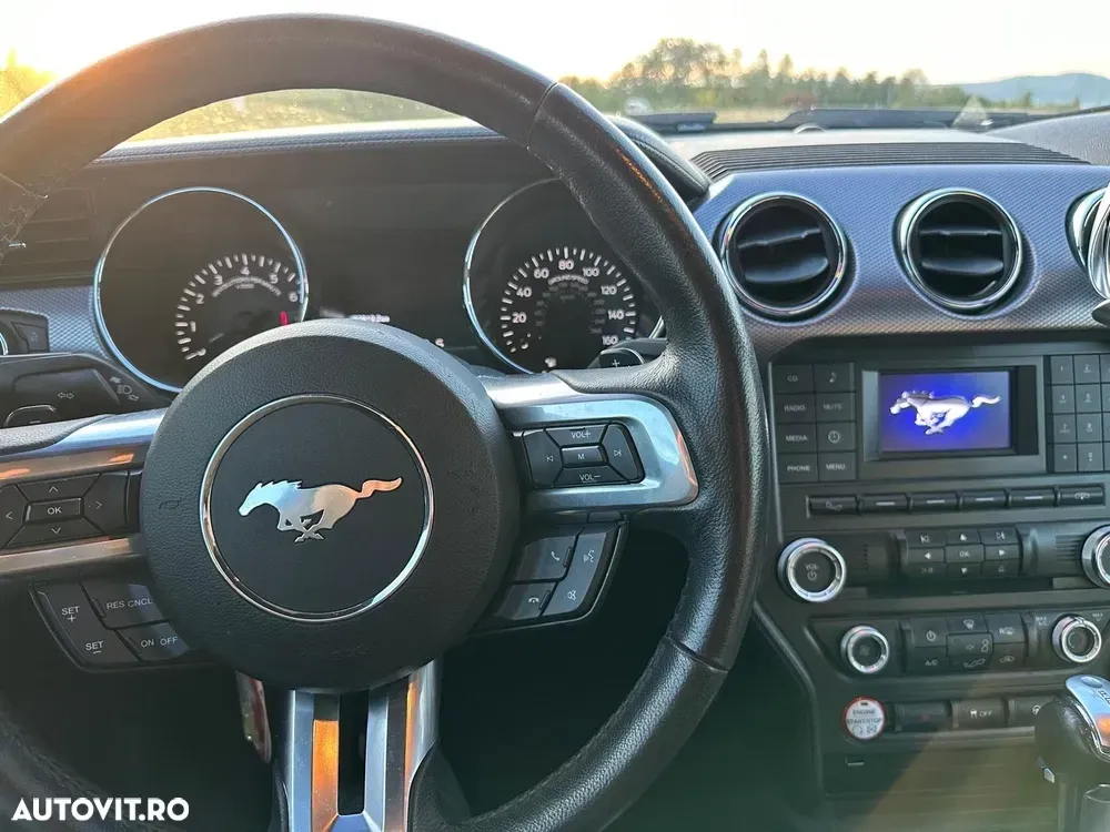 Ford Mustang VI — imagine 5