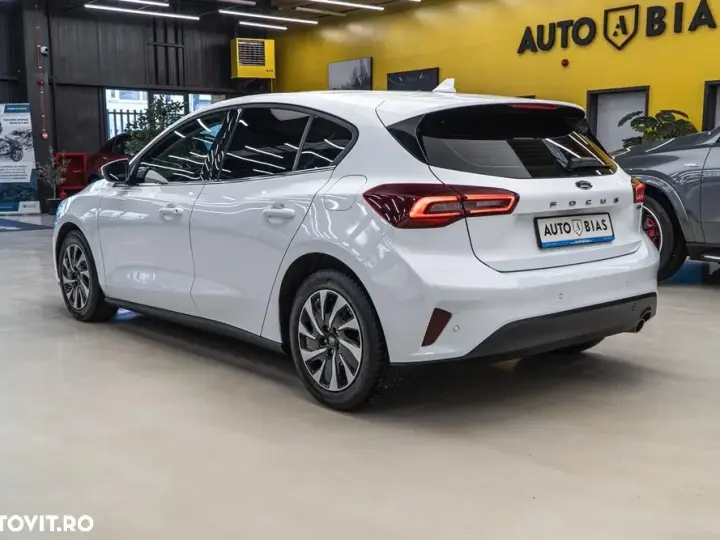 Ford Focus 1.0 EcoBoost MHEV Titanium
