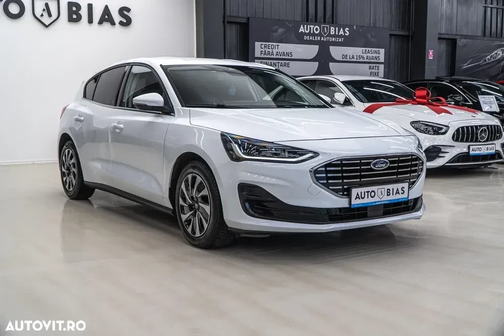 Ford Focus 1.0 EcoBoost MHEV Titanium — imagine 3