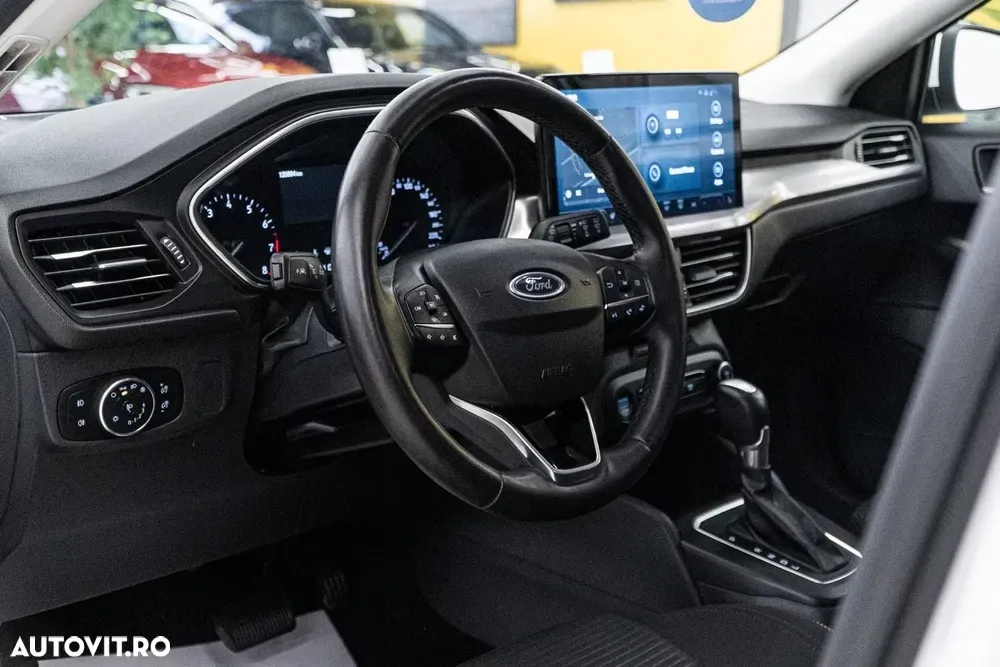 Ford Focus 1.0 EcoBoost MHEV Titanium — imagine 6