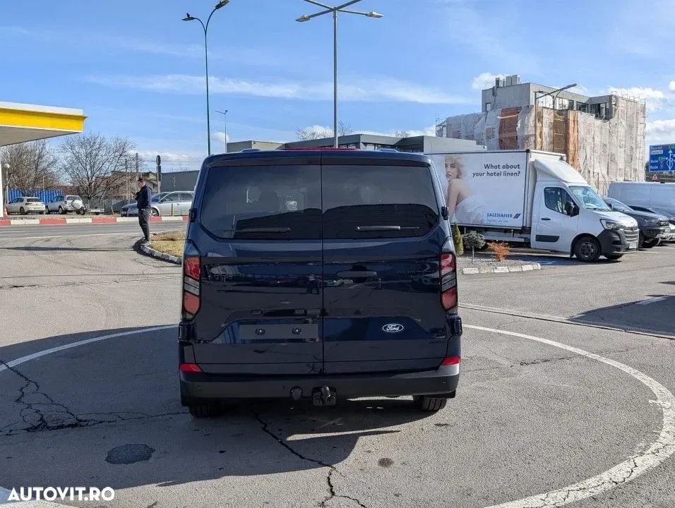 Ford Transit Custom — imagine 6