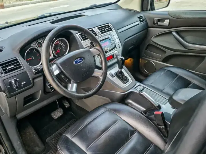 Ford Kuga I 2.0 TDCi 4WD Powershift Titanium