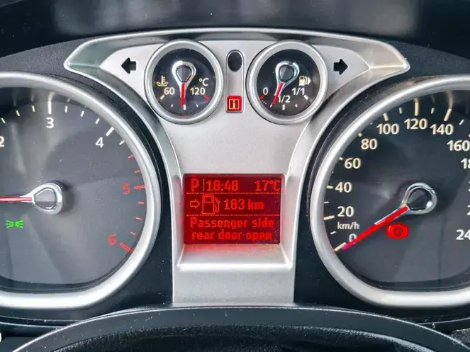 Ford Kuga I 2.0 TDCi 4WD Powershift Titanium