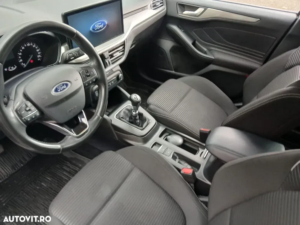 Ford Focus 1.0 EcoBoost MHEV Titanium — imagine 6