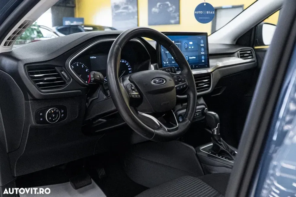 Ford Focus 1.0 EcoBoost 7DCT MHEV Titanium — imagine 6