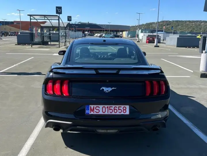 Ford Mustang VI 2.3 EcoBoost