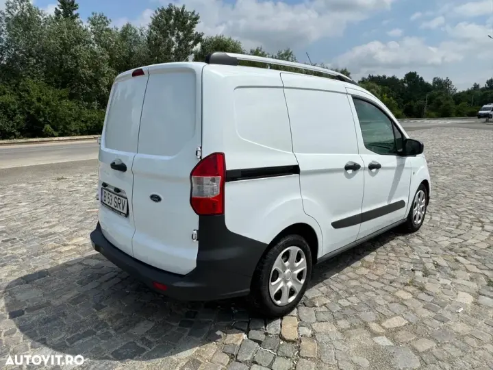 Ford Courier