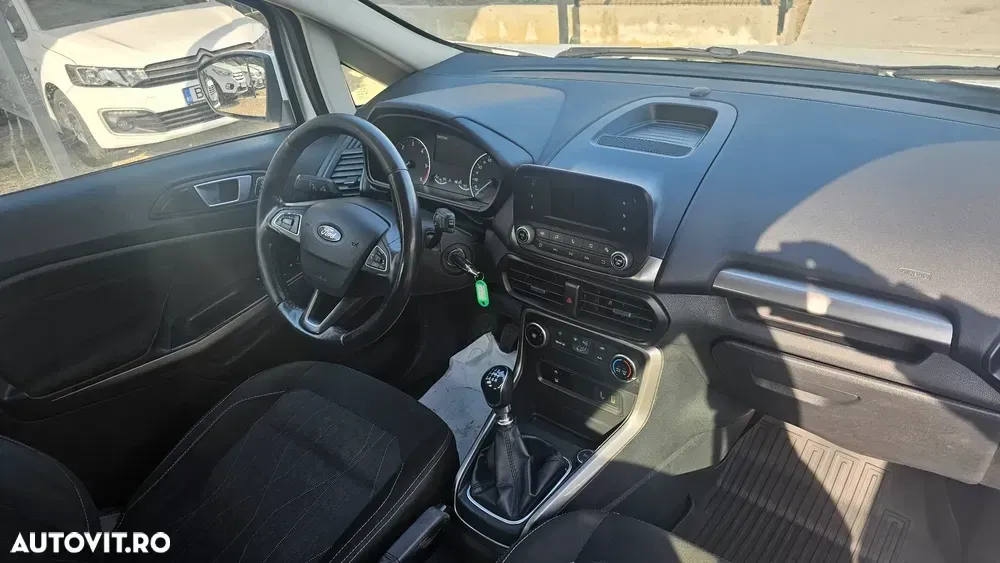 Ford EcoSport — imagine 6