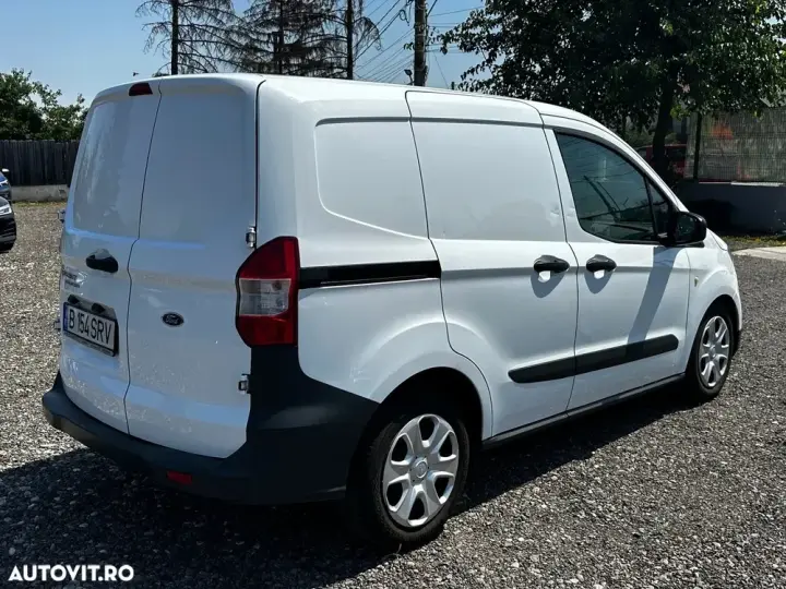 Ford Courier