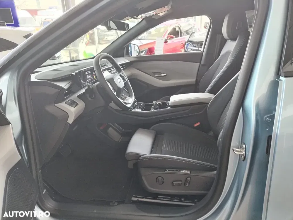 Ford Explorer AWD 77 kWh Extended Range Premium — imagine 5