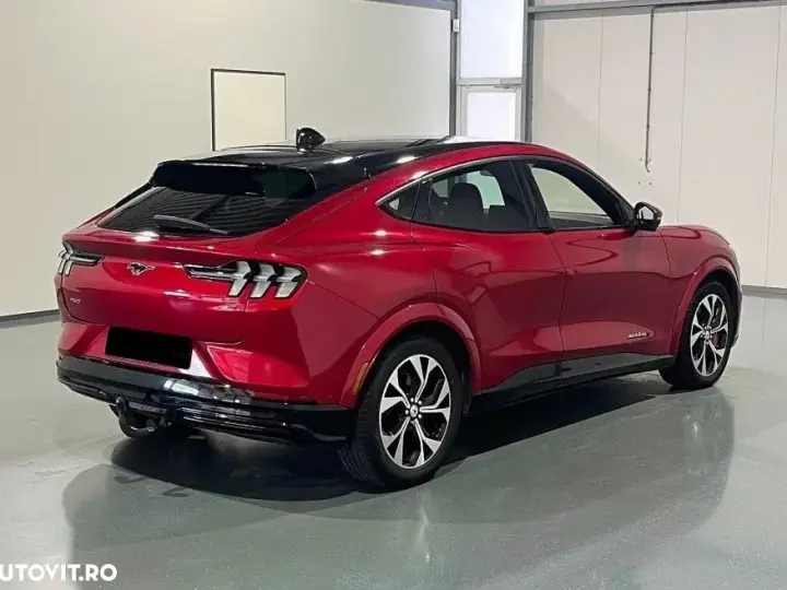 Ford Mustang Mach-E AWD PREMIUM