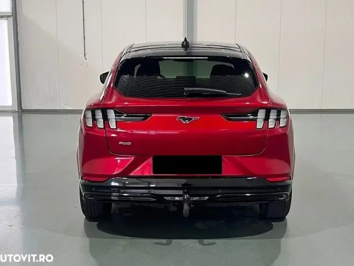 Ford Mustang Mach-E AWD PREMIUM