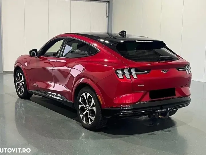 Ford Mustang Mach-E AWD PREMIUM