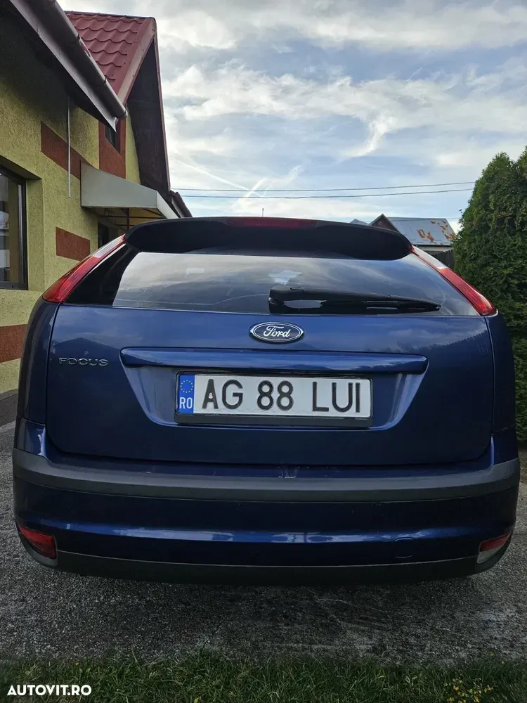 Ford Focus MK2 — imagine 4
