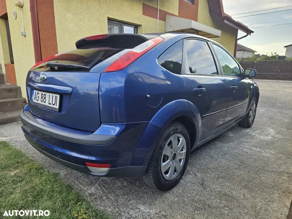 Ford Focus MK2 — imagine 5