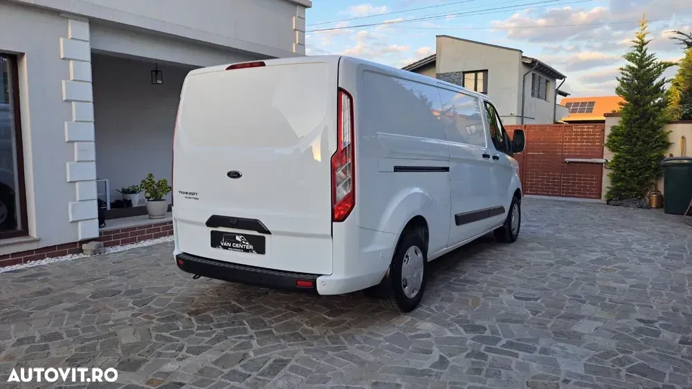 Ford Transit Custom — imagine 4