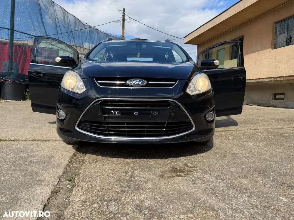 Ford Grand C-Max 2.0 TDCi Titanium — imagine 3
