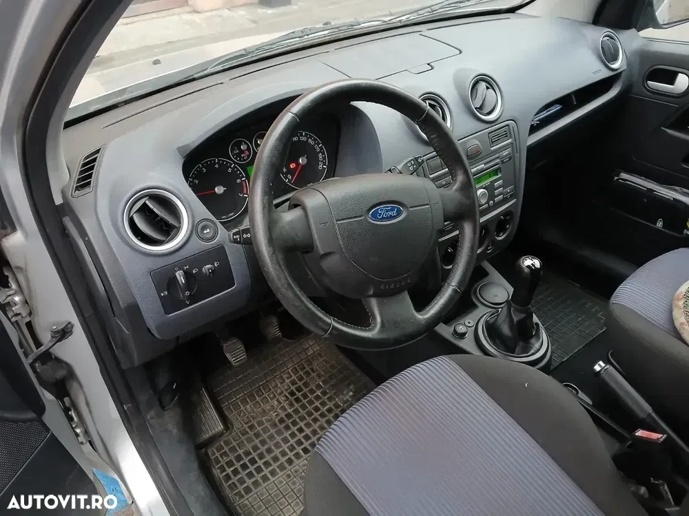 Ford Fusion 1.4 Elegance — imagine 6