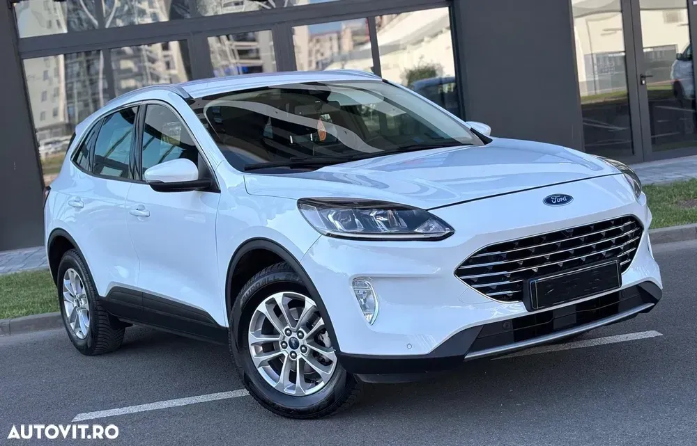 Ford Kuga III 2.5 Duratec FHEV TITANIUM — imagine 2