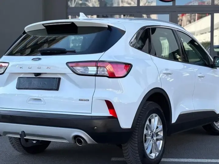 Ford Kuga III 2.5 Duratec FHEV TITANIUM