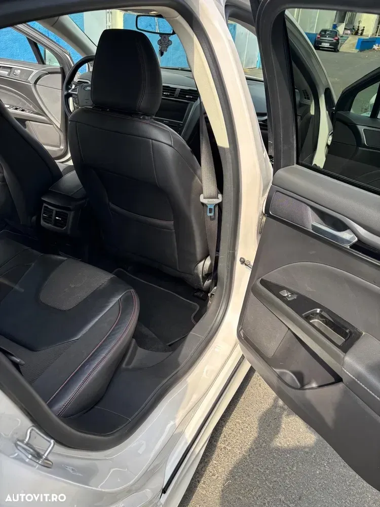 Ford Mondeo IV 2.0 TDCi Powershift ST Line High — imagine 6
