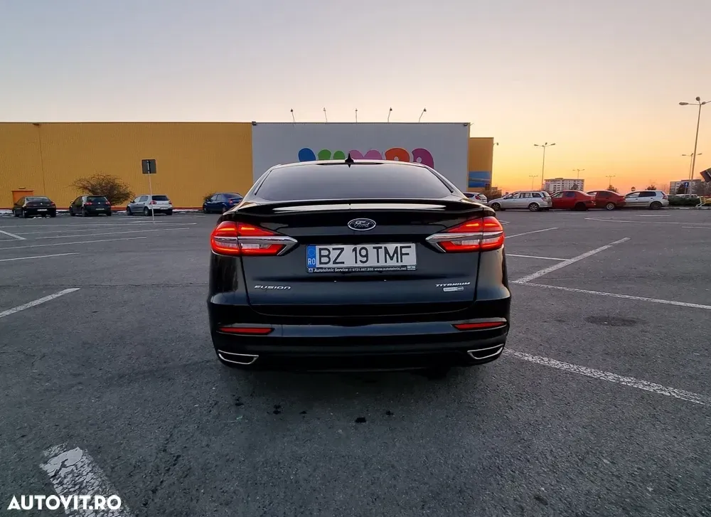 Ford Fusion — imagine 5