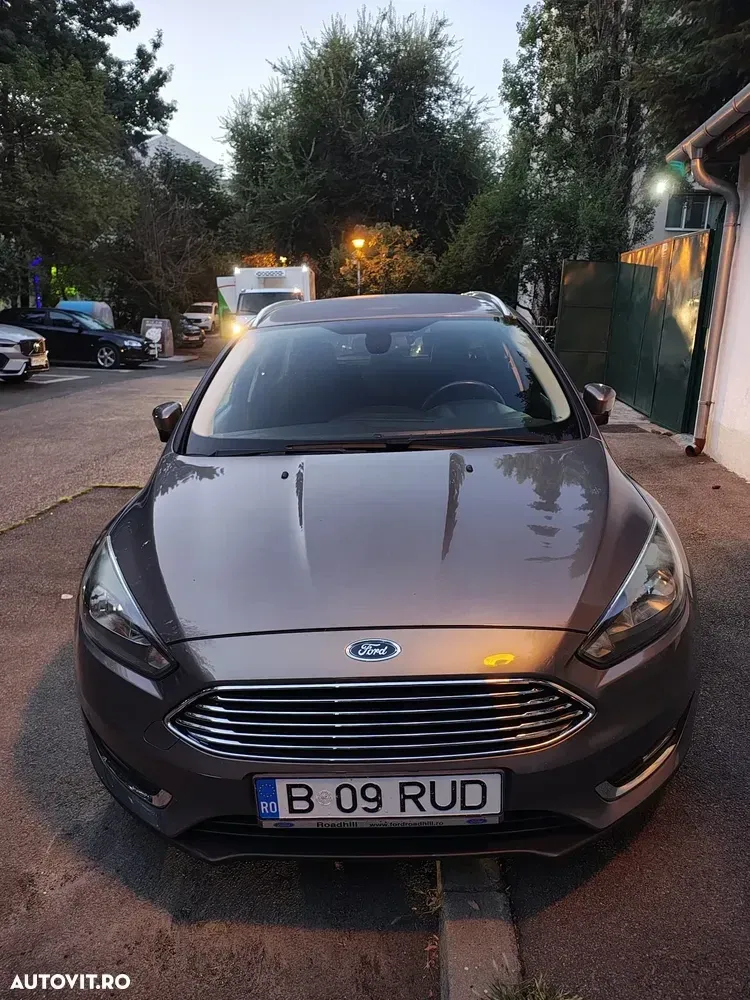 Ford Focus 1.5 EcoBoost Titanium — imagine 3