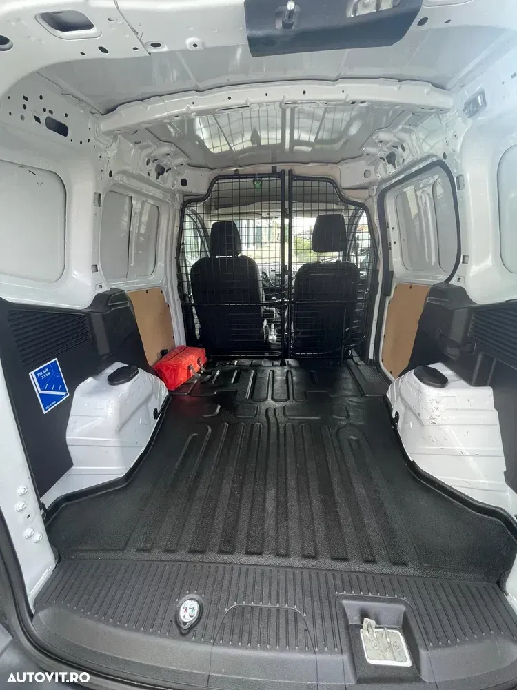 Ford Courier — imagine 6
