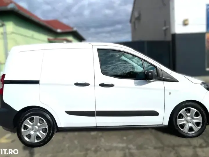 Ford Courier