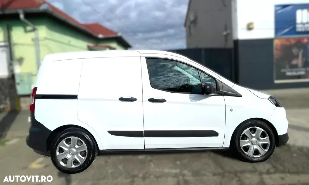 Ford Courier — imagine 2