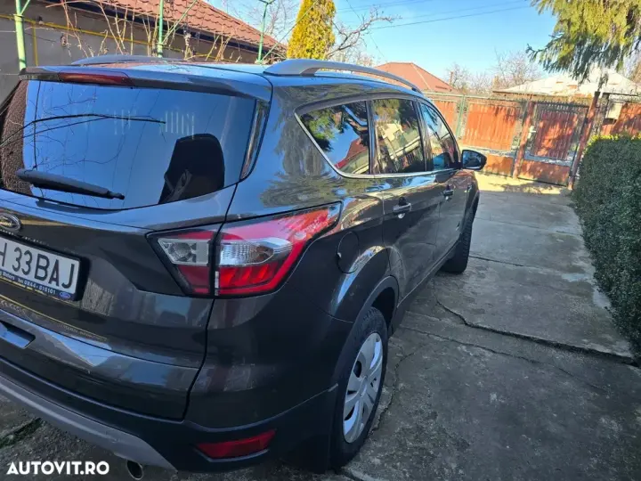 Ford Kuga II 2.0 TDCi 4WD Powershift Titanium
