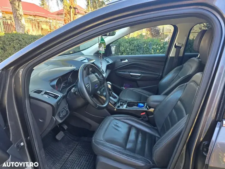 Ford Kuga II 2.0 TDCi 4WD Powershift Titanium