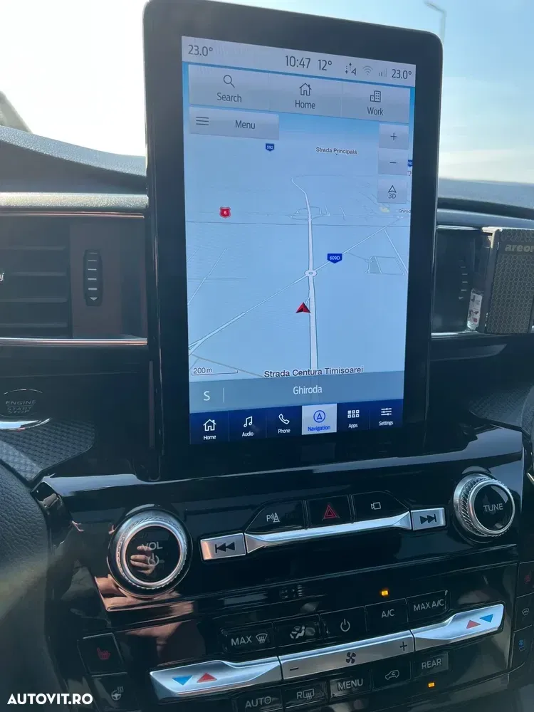 Ford Explorer 3.0 PHEV ST-Line — imagine 6