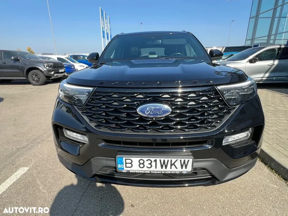 Ford Explorer 3.0 PHEV ST-Line — imagine 3