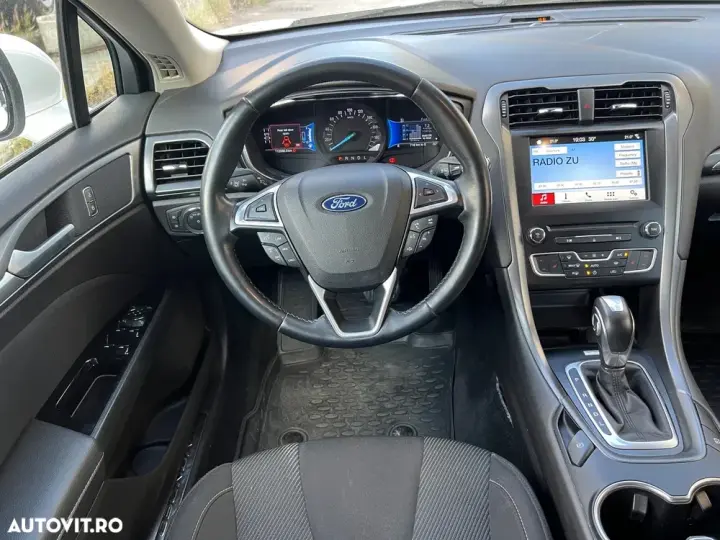 Ford Mondeo IV 2.0 HEV Titanium