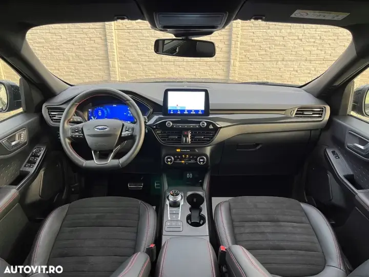 Ford Kuga 2.5 Duratec PHEV ST-LINE