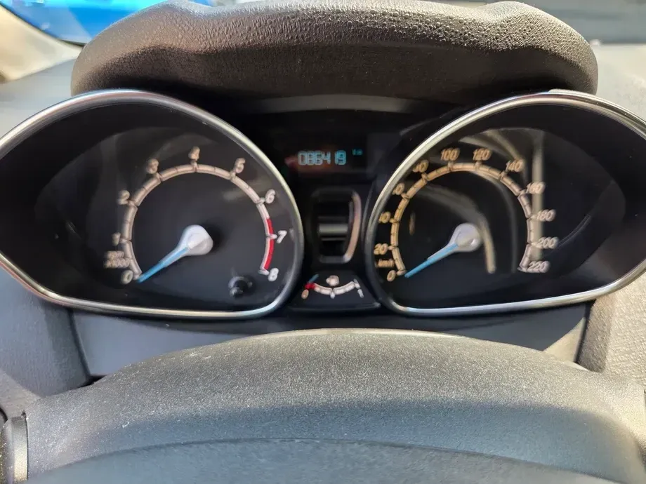 Ford Fiesta 1.0 Trend — imagine 6