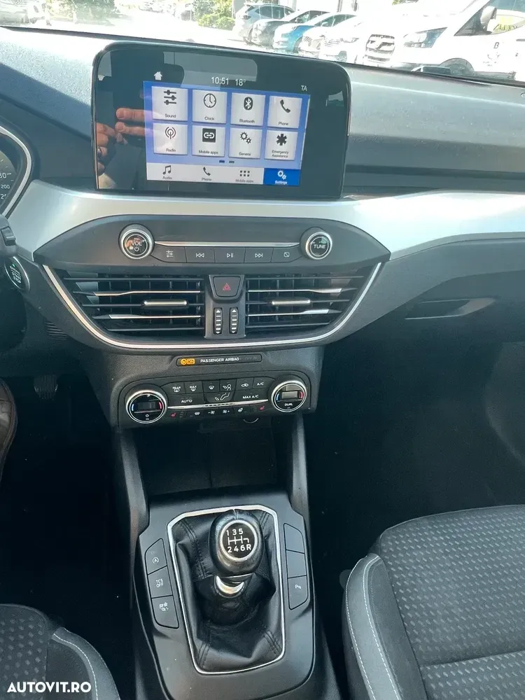 Ford Focus MK4 1.0 EcoBoost Trend Edition — imagine 5