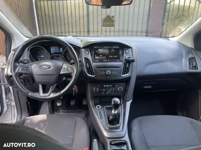 Ford Focus MK3 1.5 TDCi Trend — imagine 3