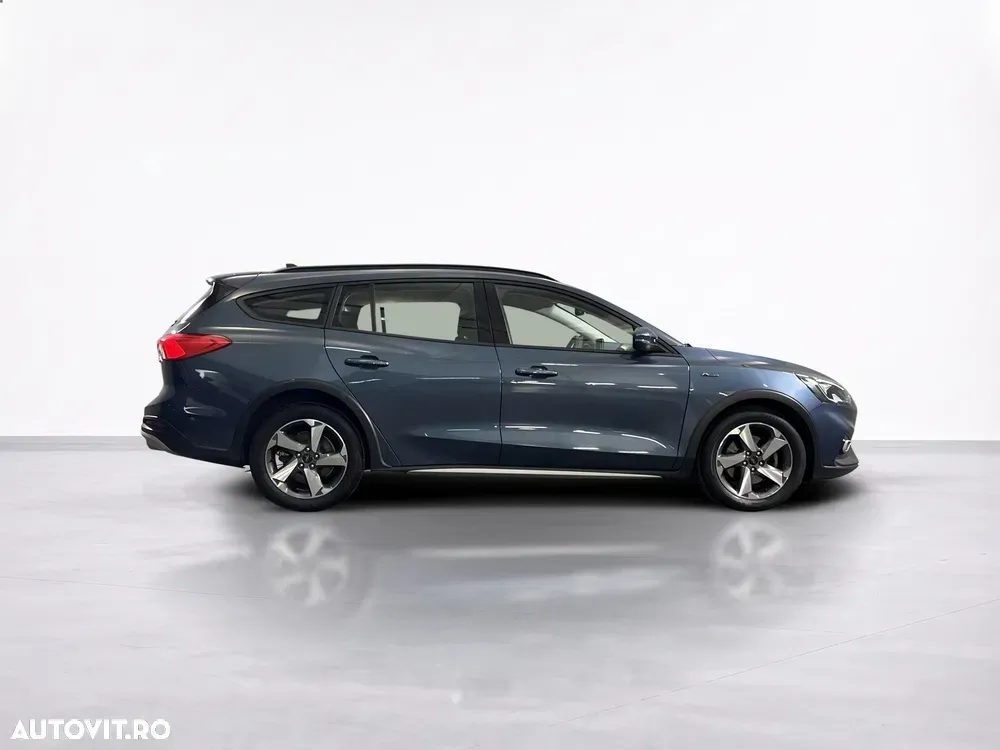 Ford Focus — imagine 6