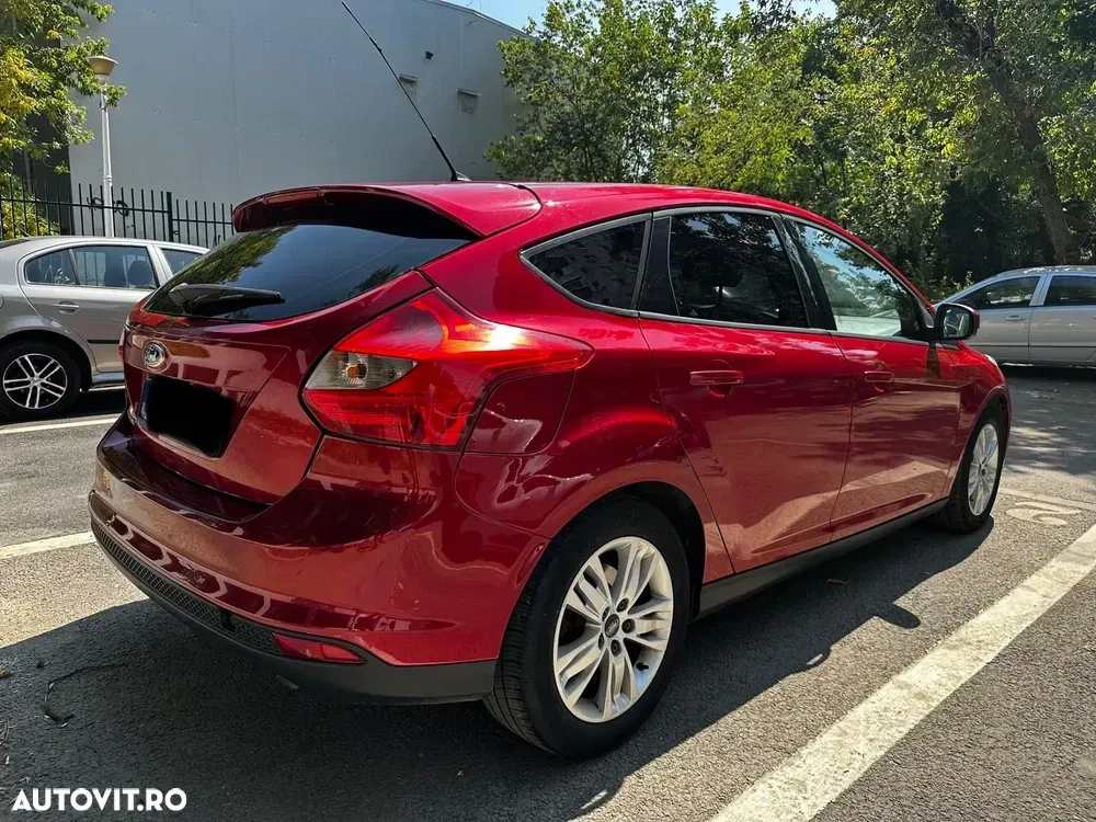 Ford Focus MK3 1.6 TI-VCT Powershift Titanium — imagine 3