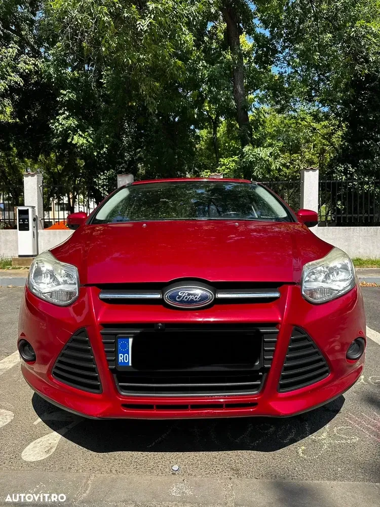 Ford Focus MK3 1.6 TI-VCT Powershift Titanium — imagine 5