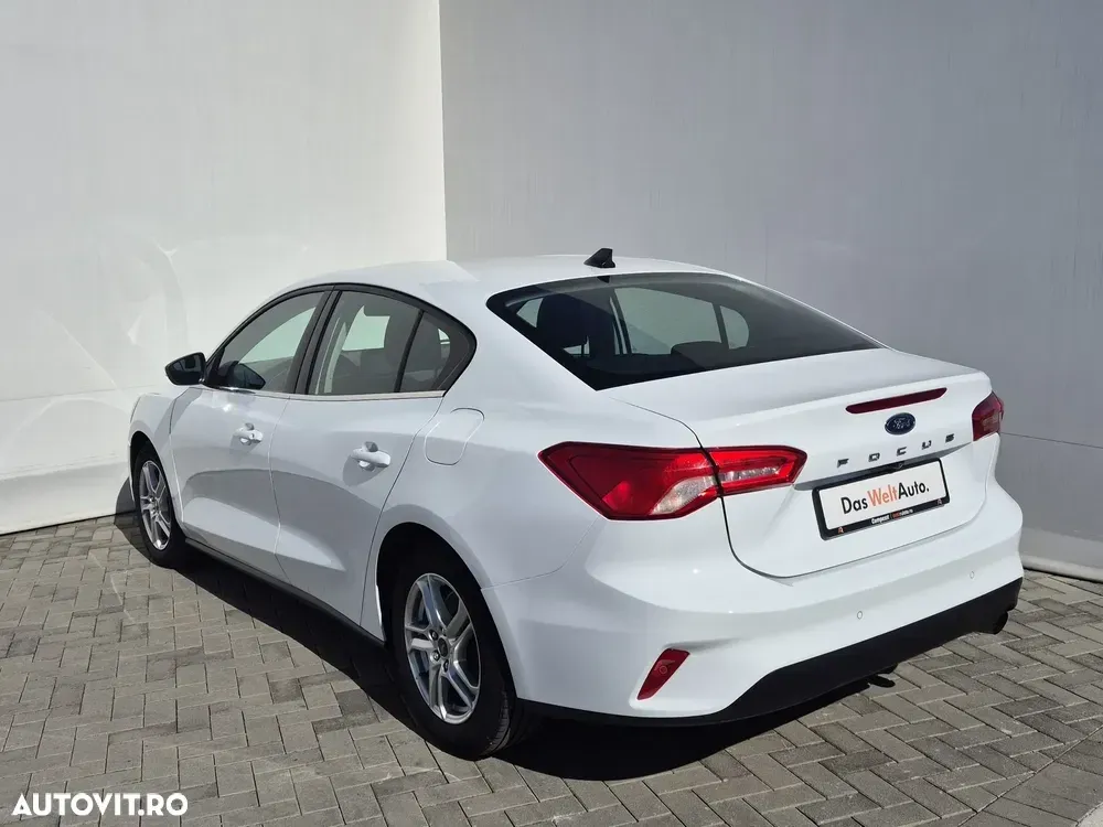 Ford Focus 1.5 EcoBlue Titanium — imagine 3